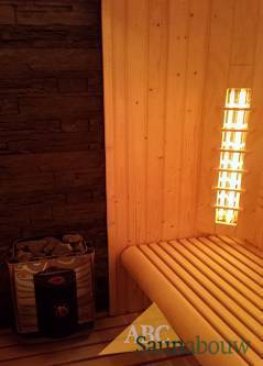 combi sauna met stookzuil